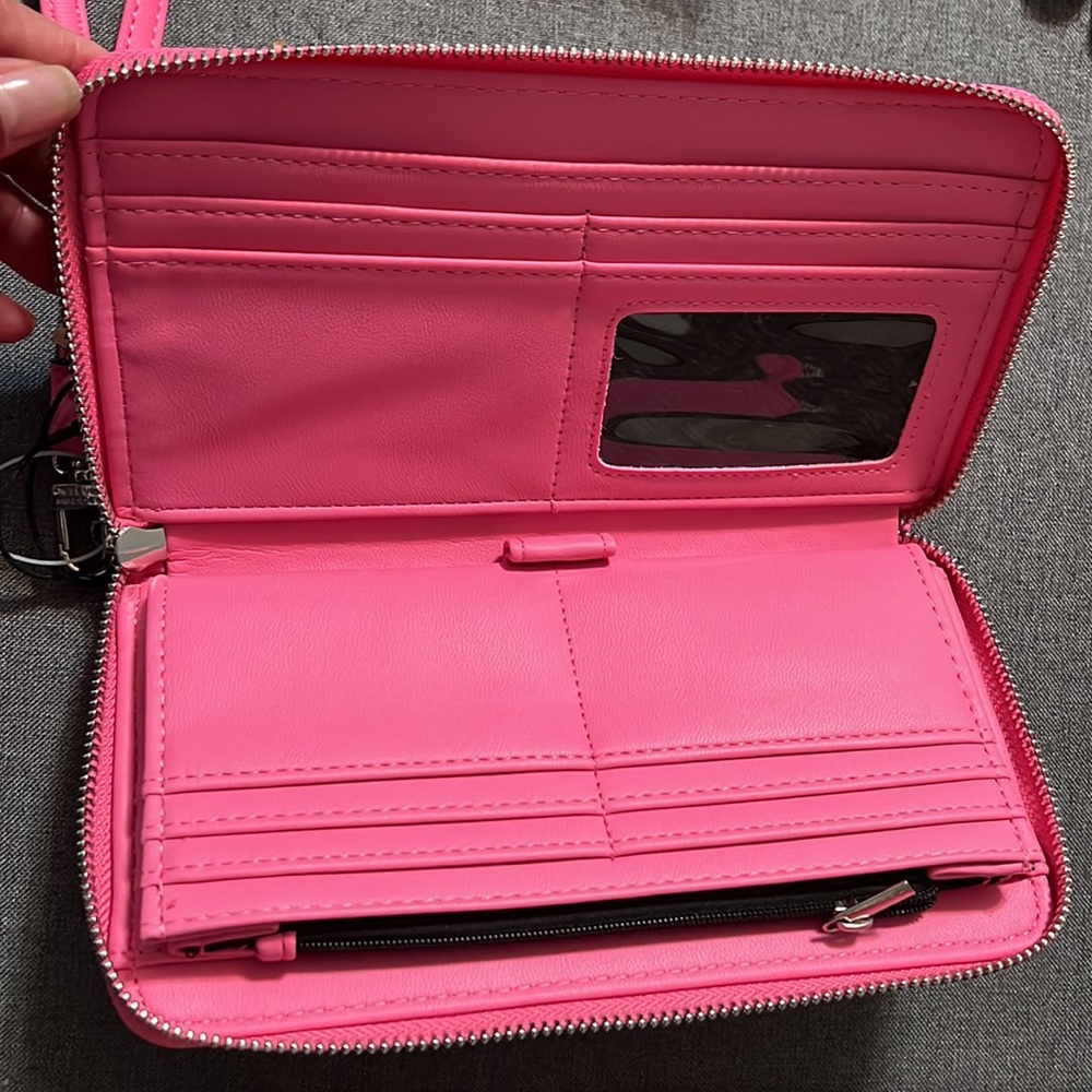 Steve Madden Bangelo Bright Pink Zip Around Wallet NWT - Picture 4 of 5